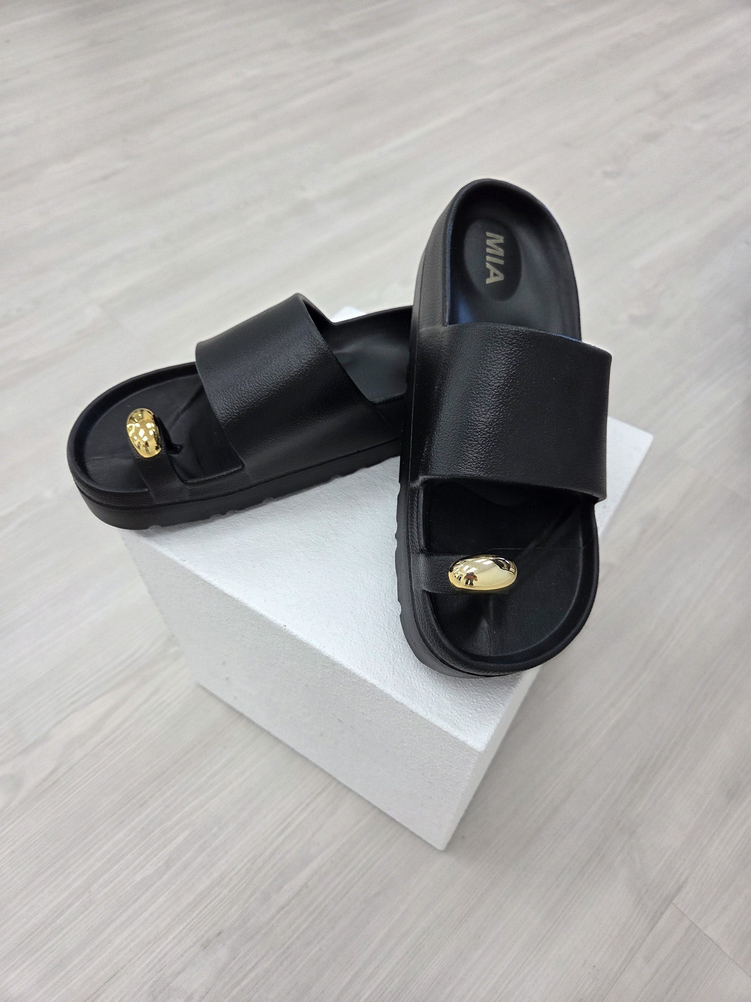 Sundae Sandal
