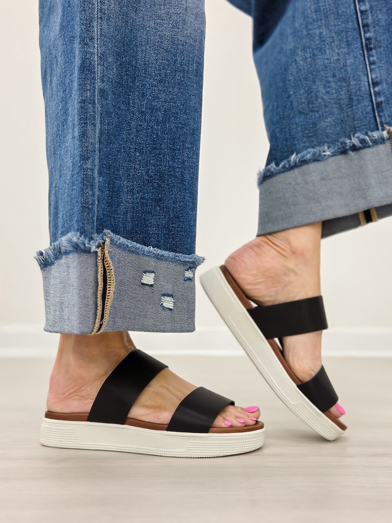 Saige Sandal
