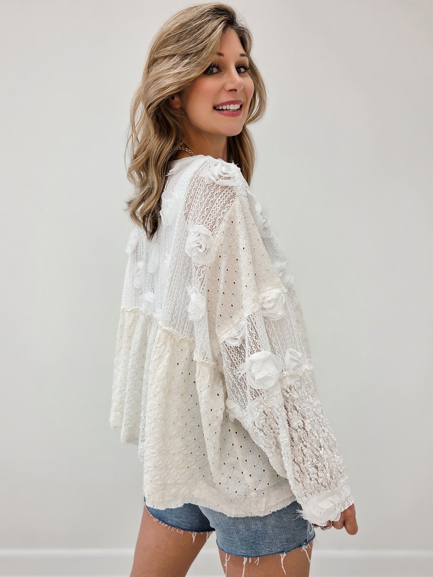 Cotton Eyelet Ruffle Top with Balloon Sleeves and V-Neckline