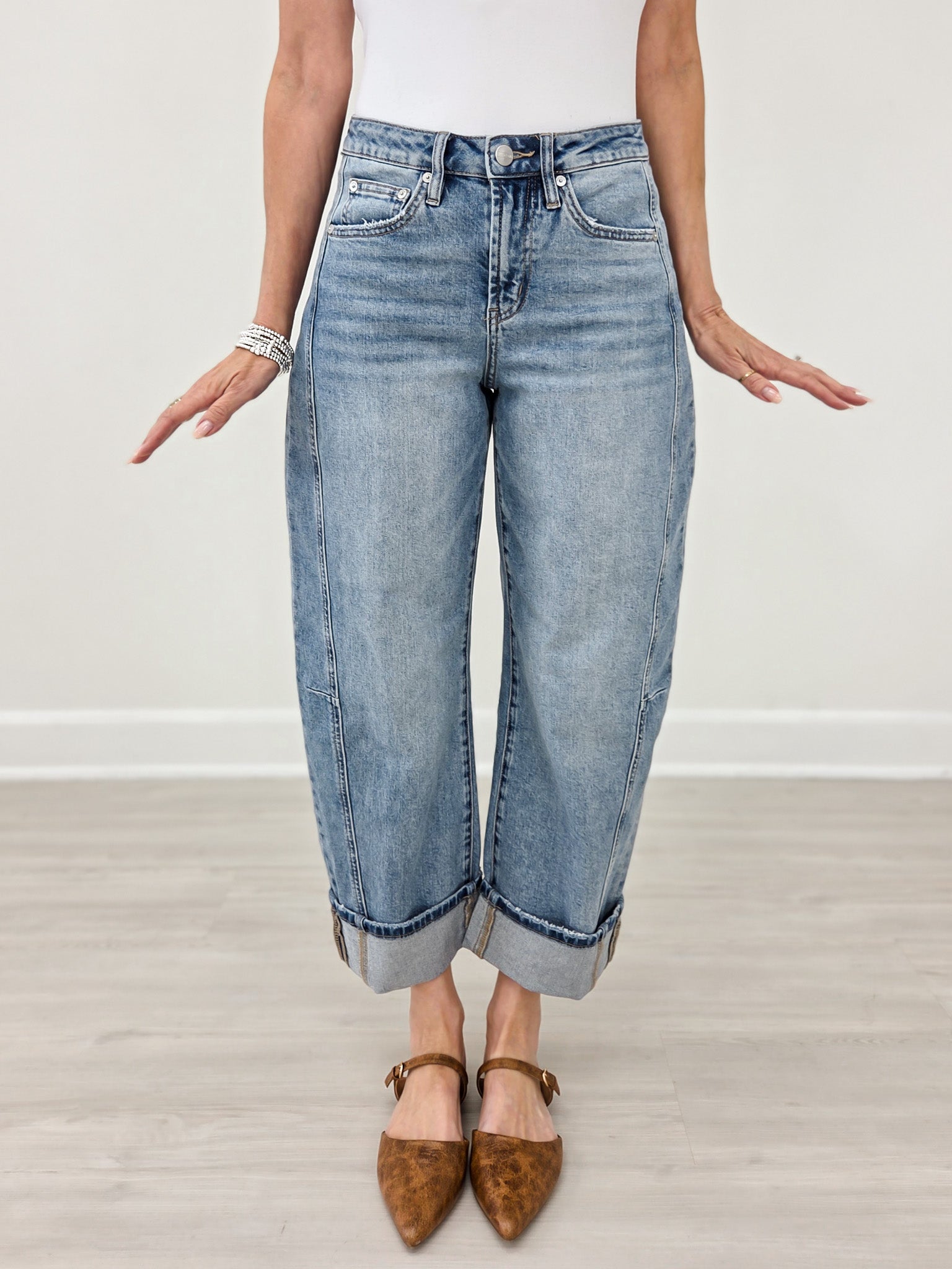 MICA Denim High Rise Barrel-leg Detailing Cuffed Hem