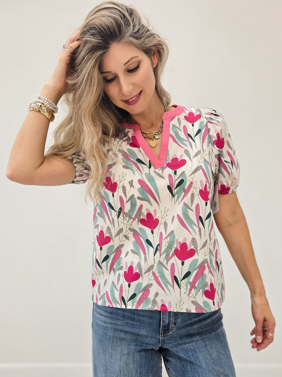 SPLIT NECK SHORT SLEEVE FLORAL PRINT POPLIN TOP