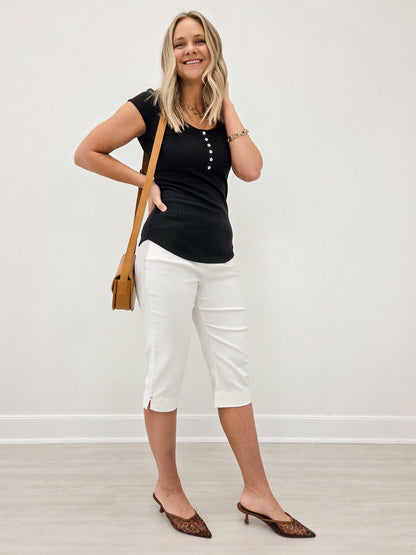 Flat Front with Elastic Waistband Capri Pants in Off White