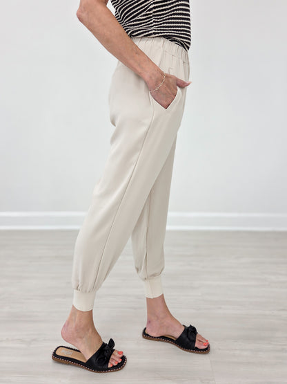 High Waist Sold Woven Jogger with Side Pockets