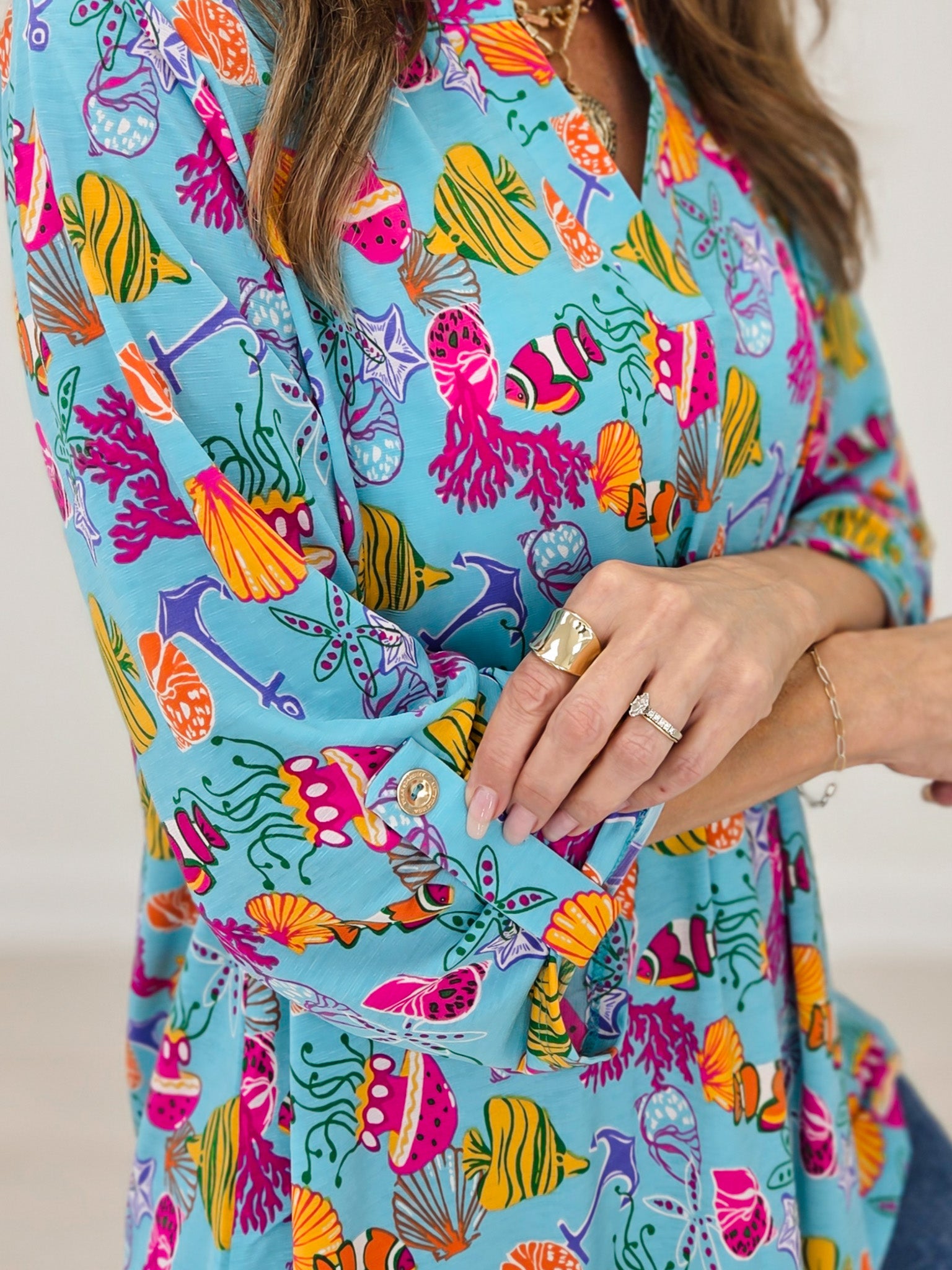 3/4 Inch Sleeve Lizzy With Mandarin Collar Top