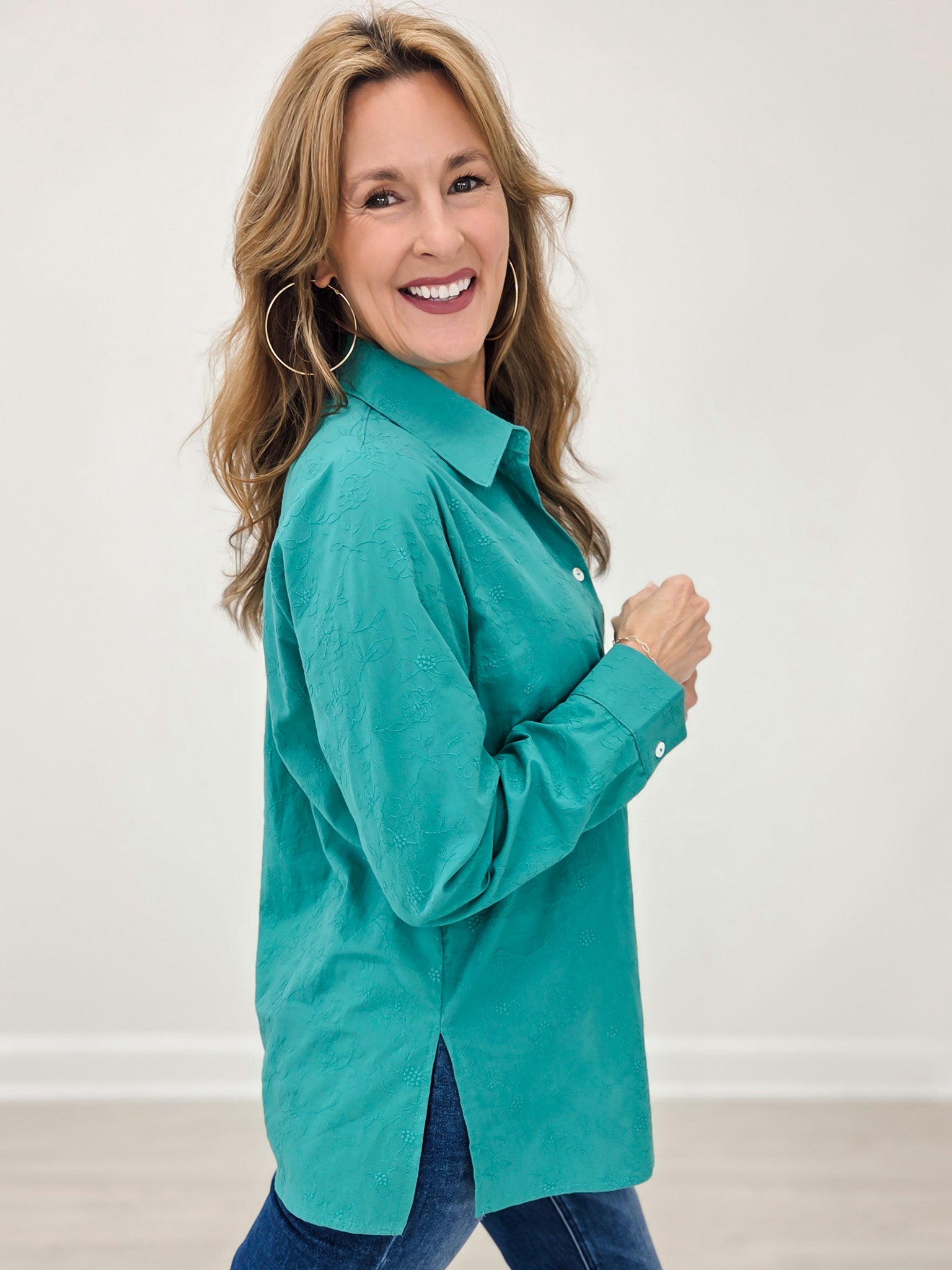 Long Sleeve Collared Button Down Top in Emerald