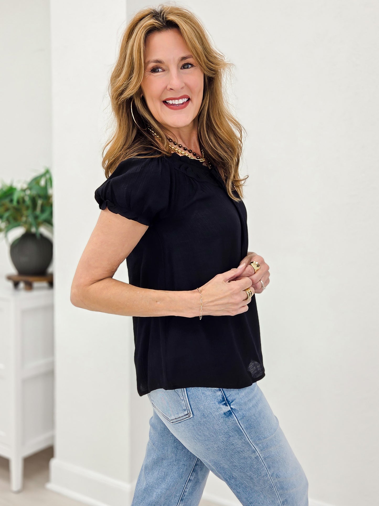 Ruffled Boat Neck Front Tie Puff Sleeve Top