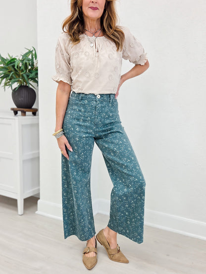 Floral Print Cropped Stretch Pants