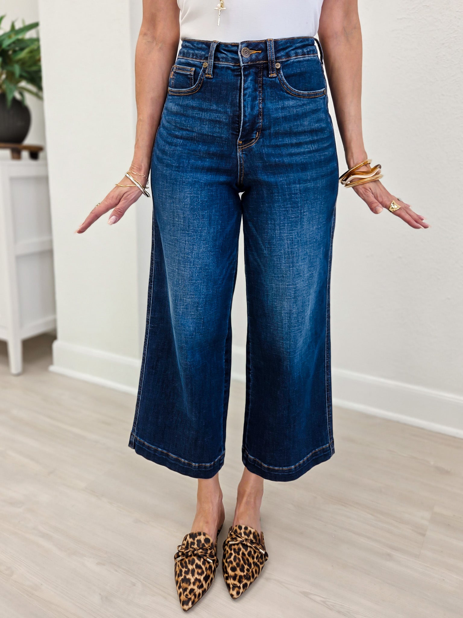 Judy Blue HW Tummy Control Ankle Wide "Claudia"