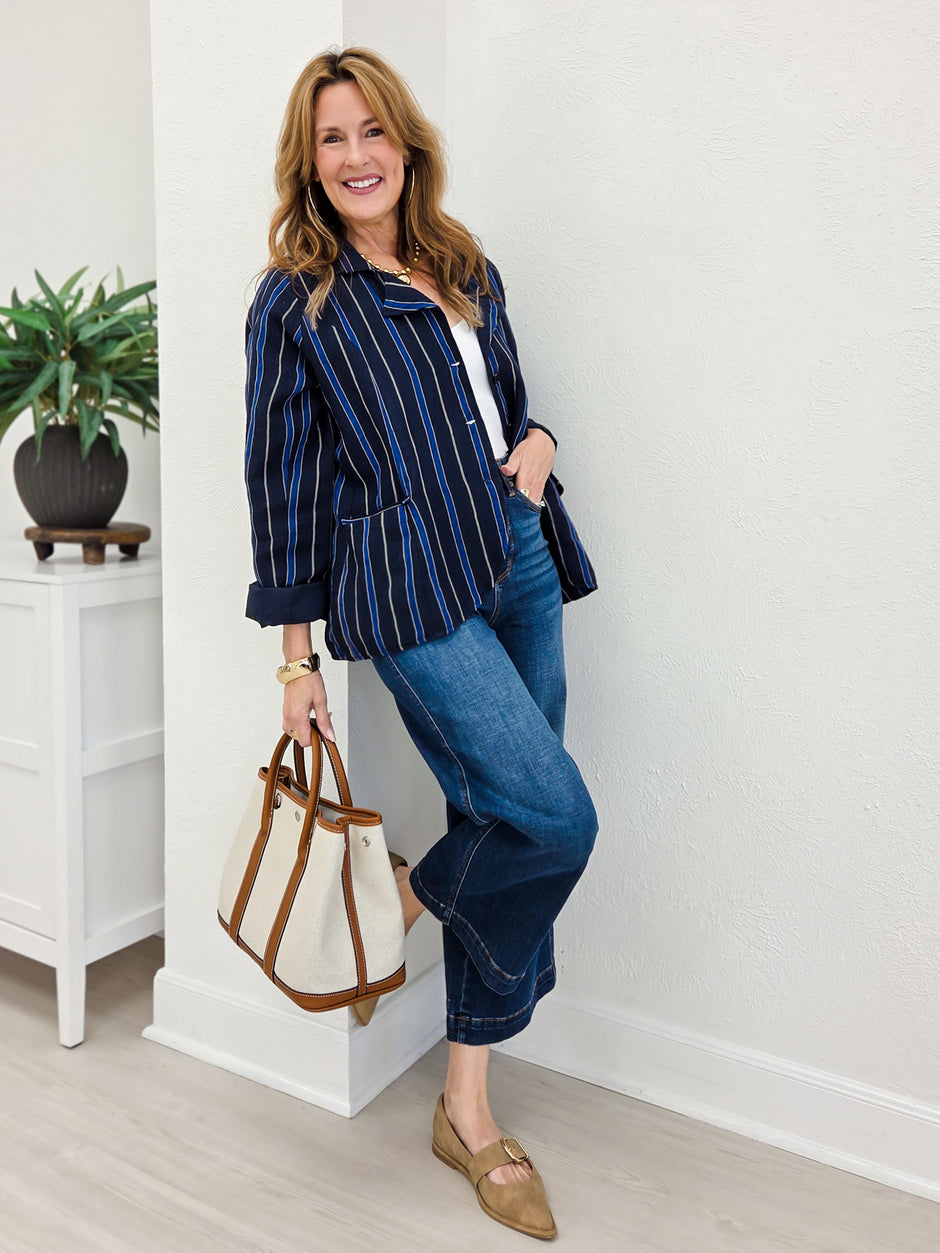 Lined Notched Lapel Tailored-Relaxed Woven Blazer