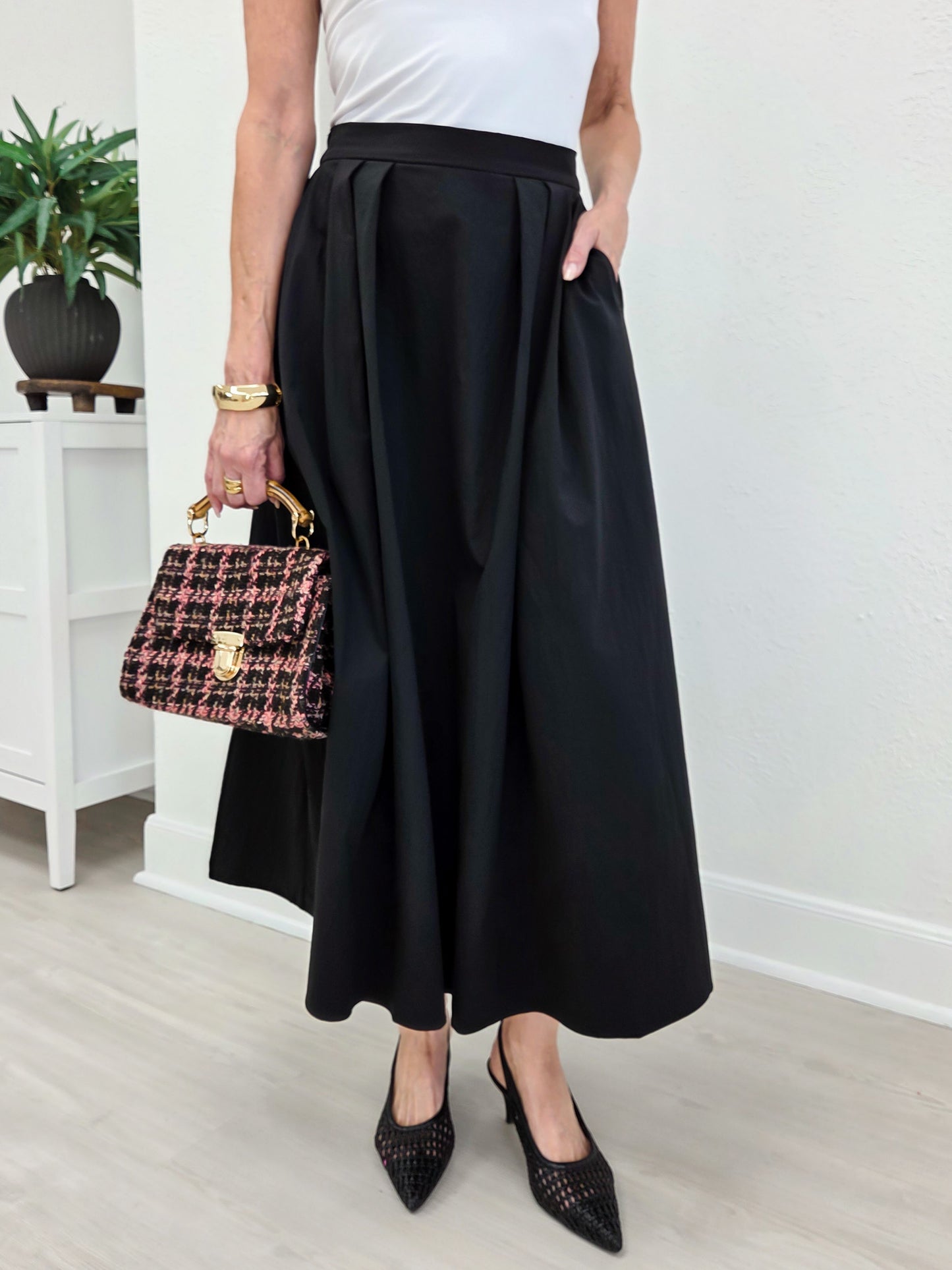 Margot Classic Black Poplin Midi Skirt