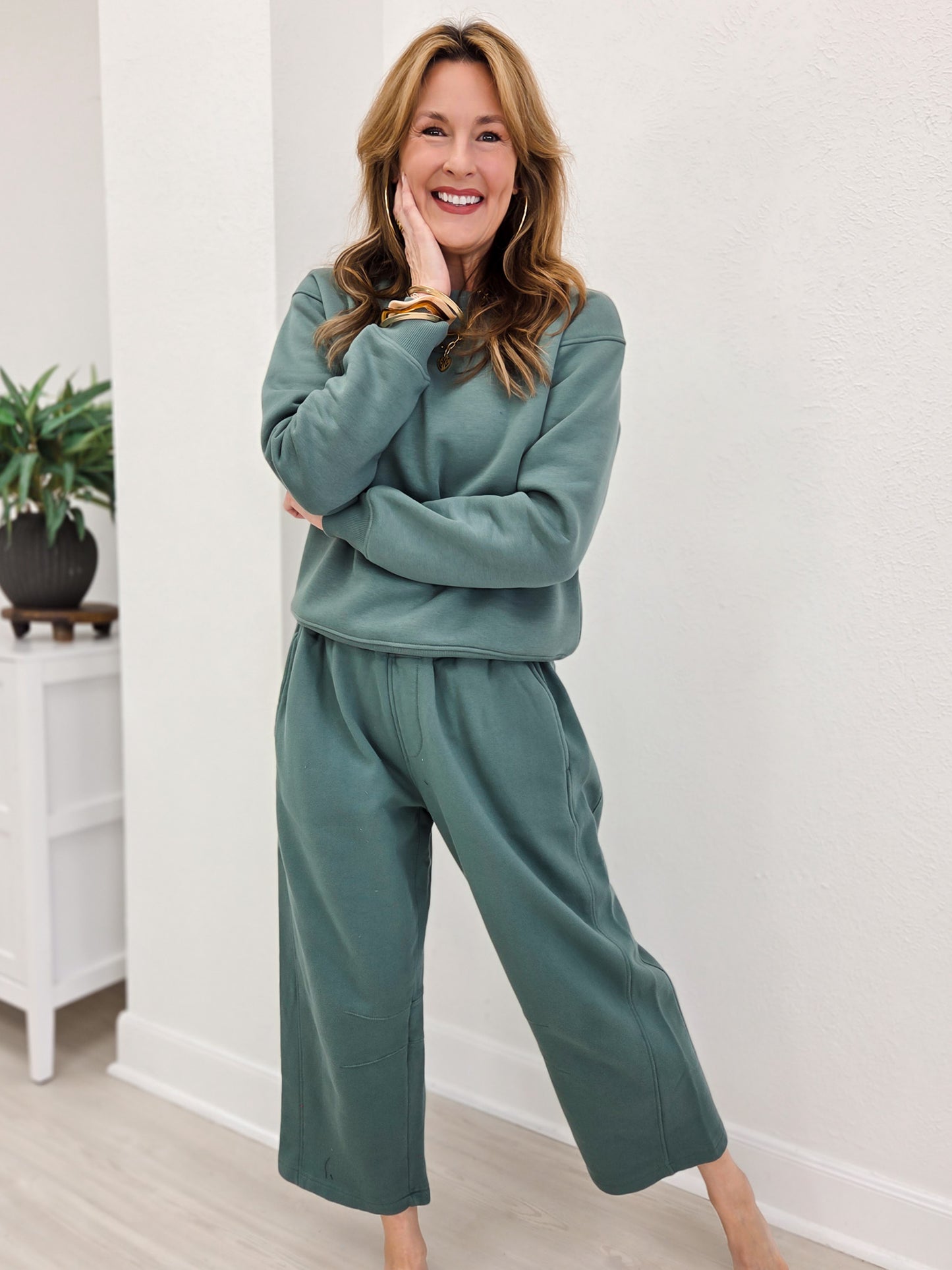 Classic Fit Fleece Sweatshirt With Matching Barrel Lounge Pant Set