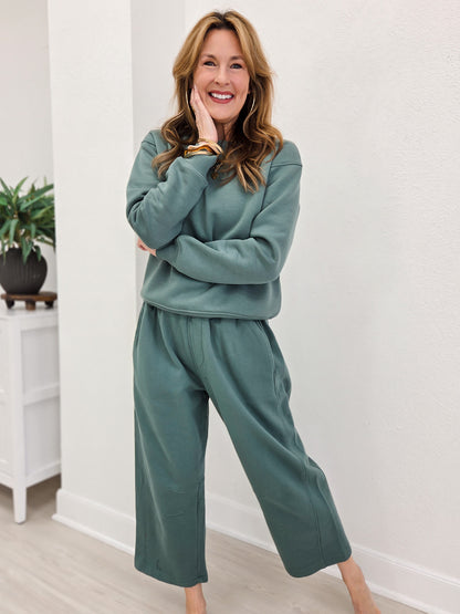 Classic Fit Fleece Sweatshirt With Matching Barrel Lounge Pant Set