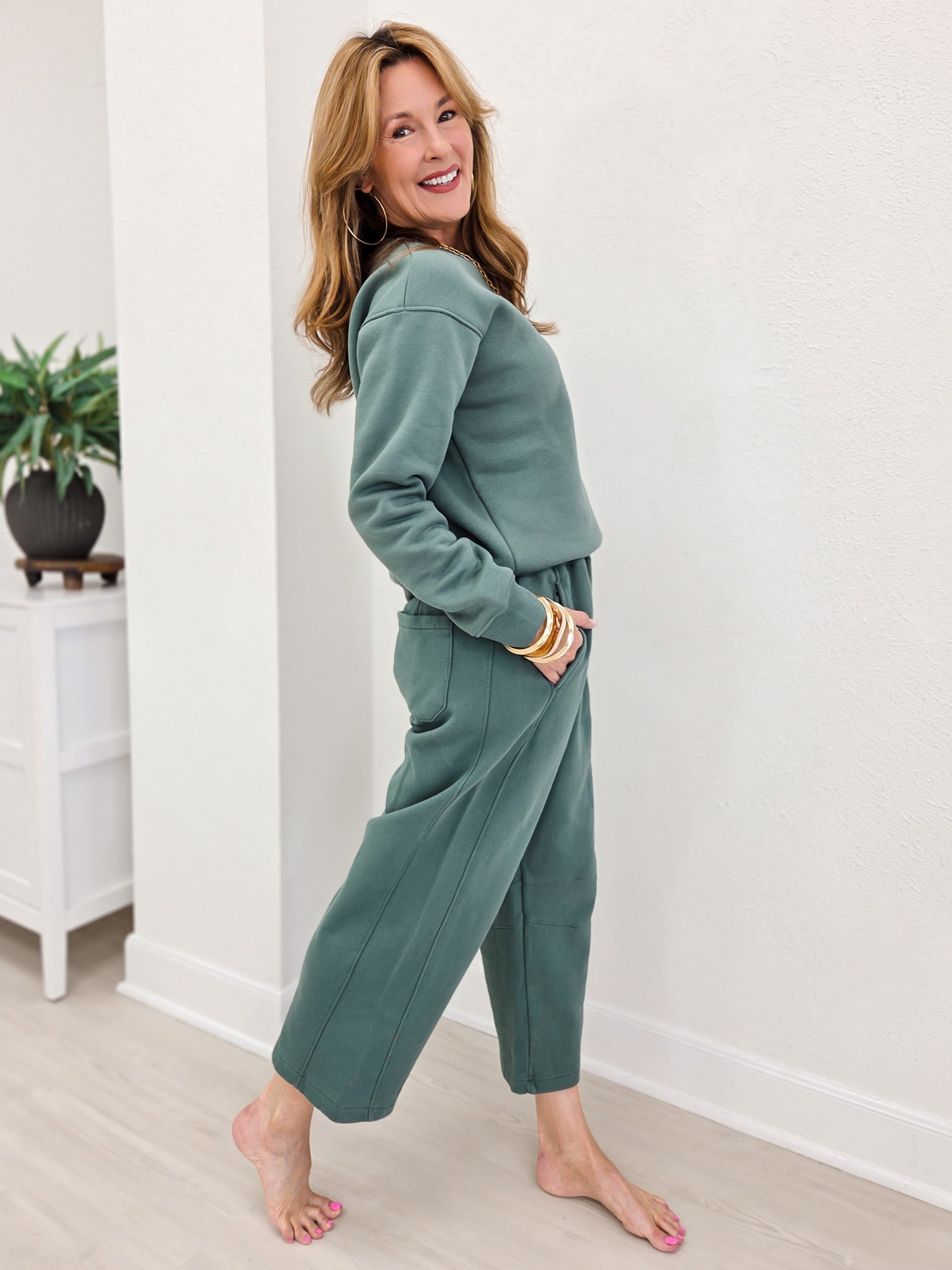 Classic Fit Fleece Sweatshirt With Matching Barrel Lounge Pant Set