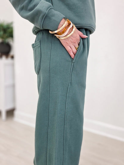Classic Fit Fleece Sweatshirt With Matching Barrel Lounge Pant Set