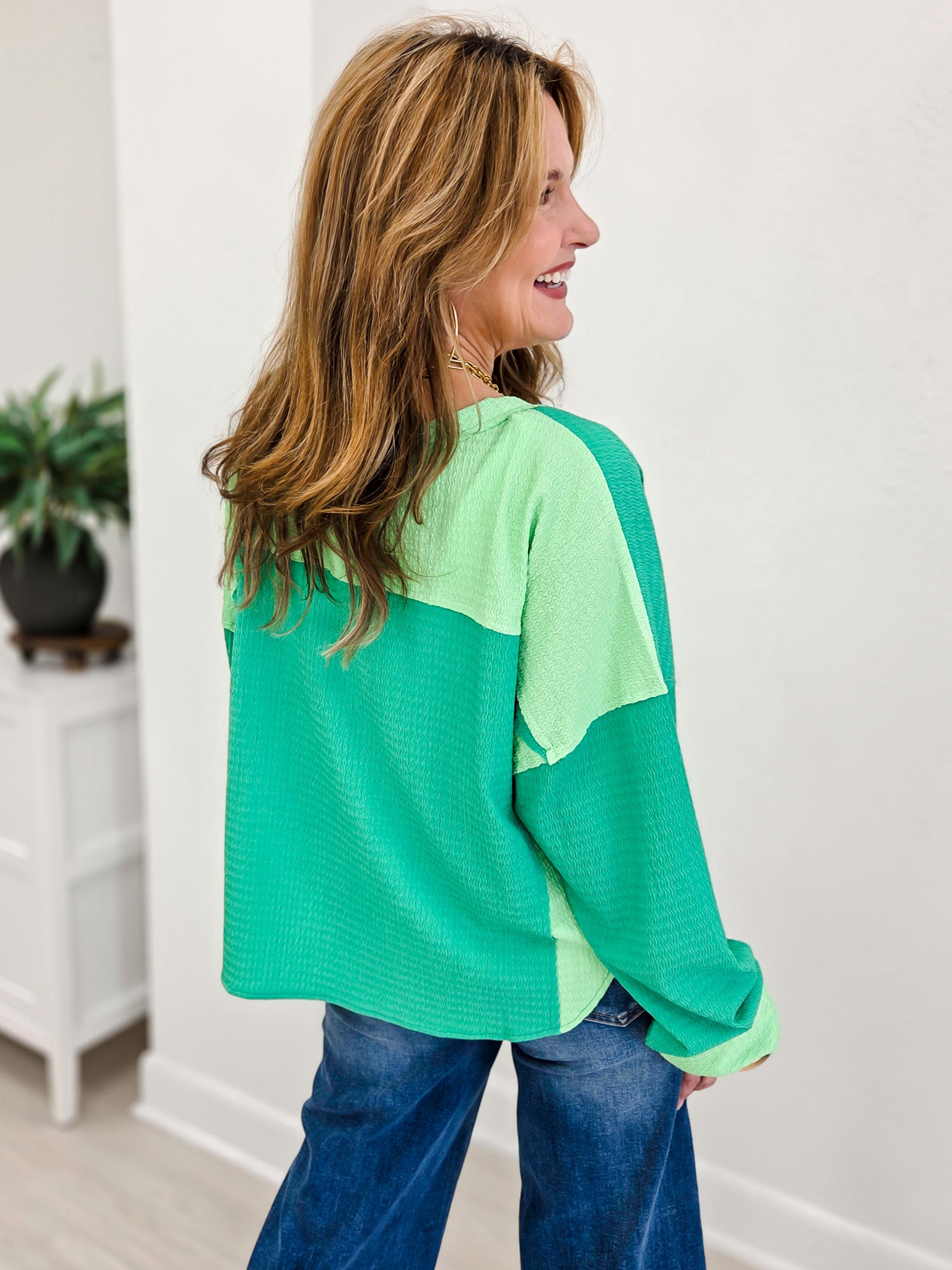 Textured Jersey Color Block Top With Cut Edge