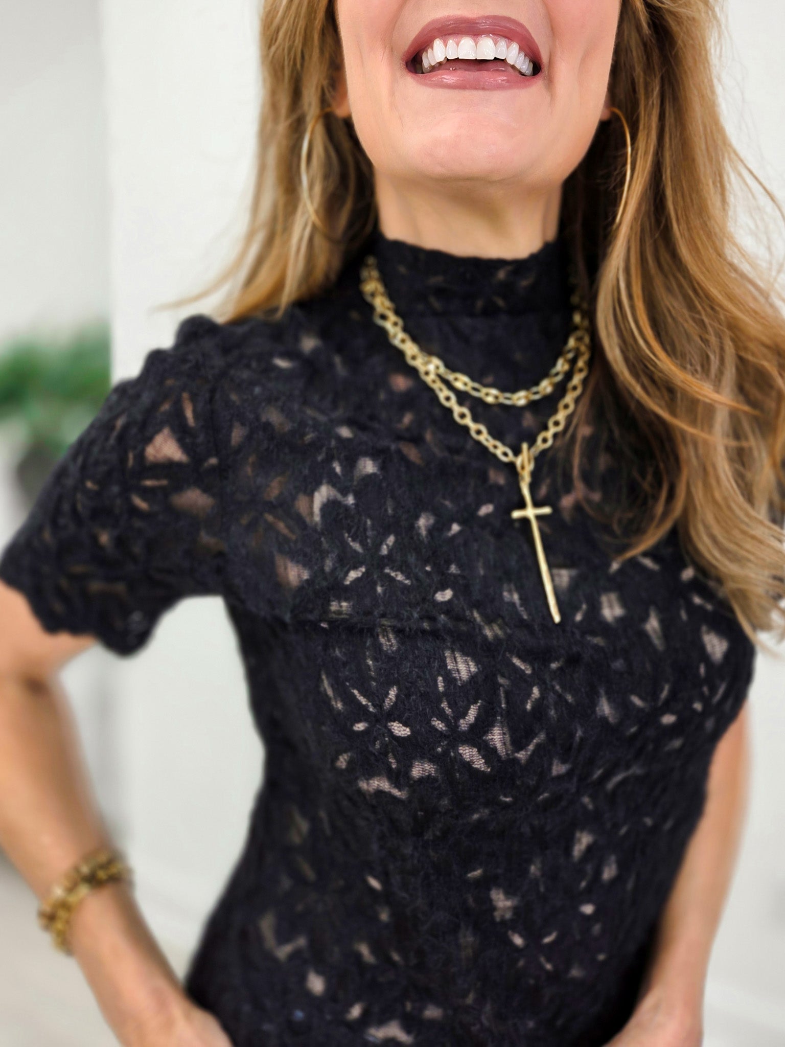 Belle Lace Stretchy Top
