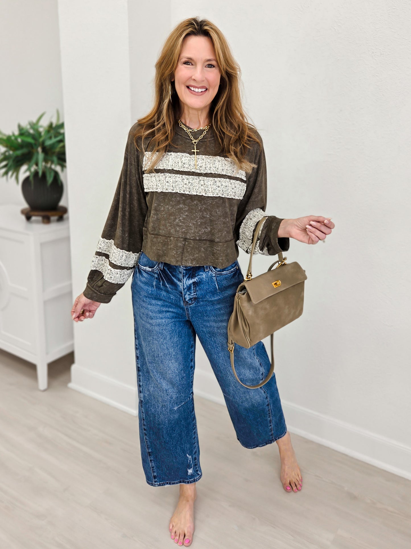 Round Neck Balloon Sleeve Solid Print Patch Knit Top
