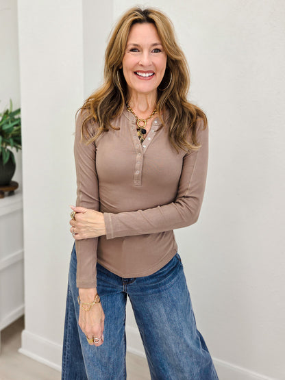 Essential Long-Sleeved Micro-Ribbed Henley Top