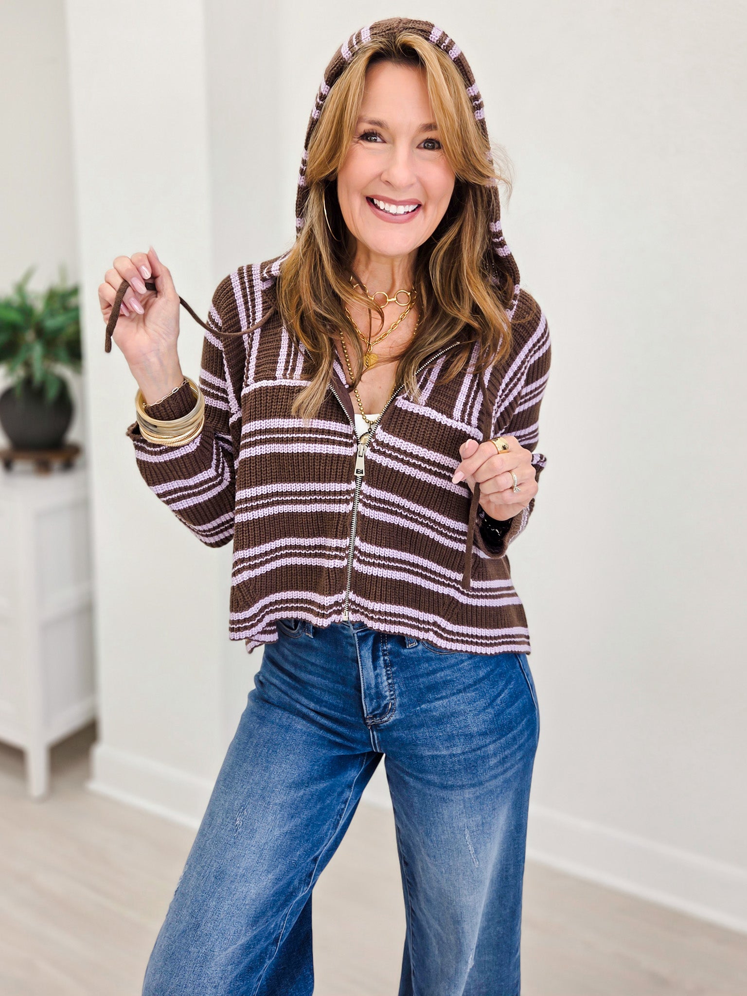 Relaxed Fit Cropped Sweater With Hood