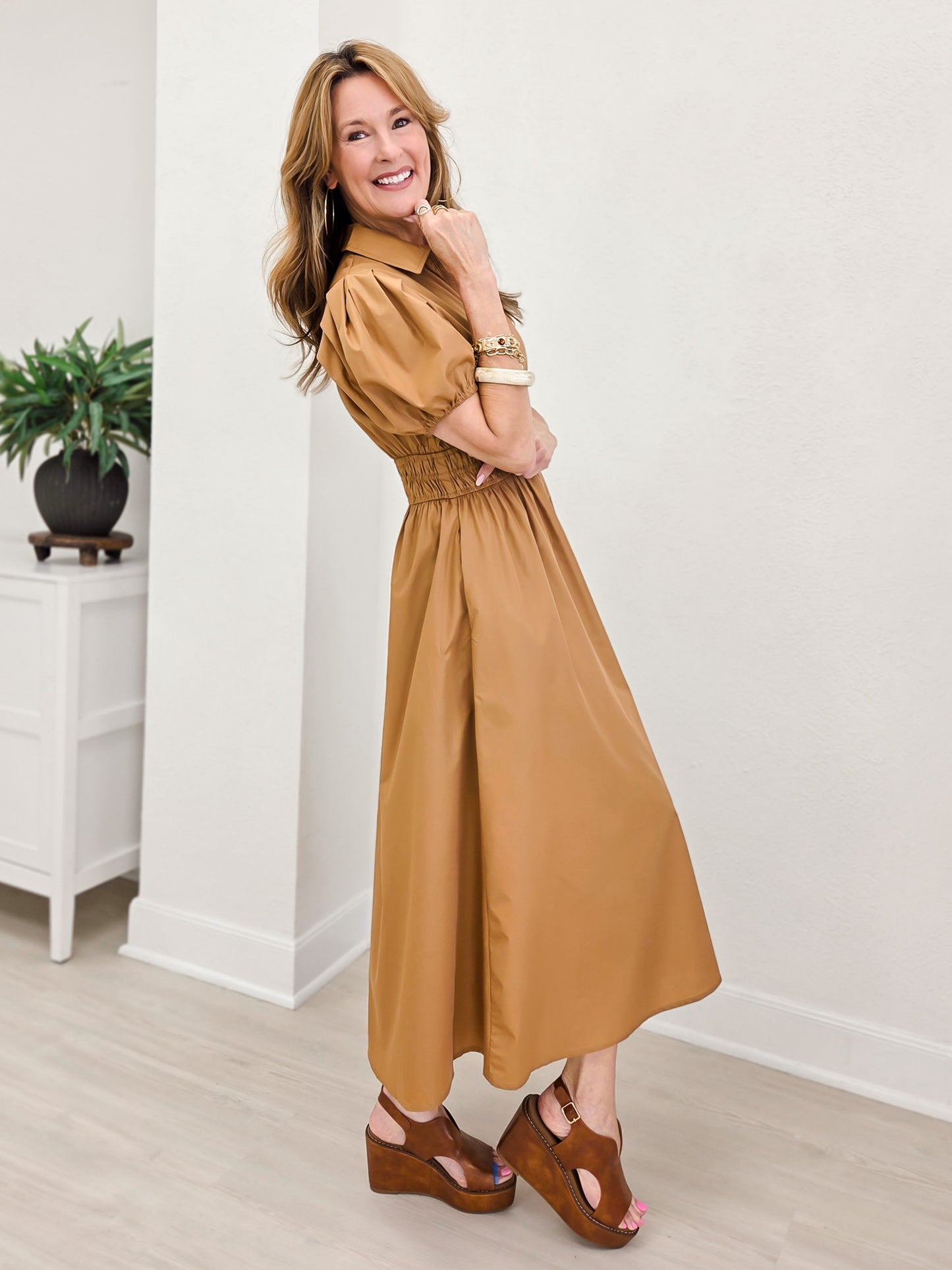 Solid Collared Short Puff Sleeve Midi Dress