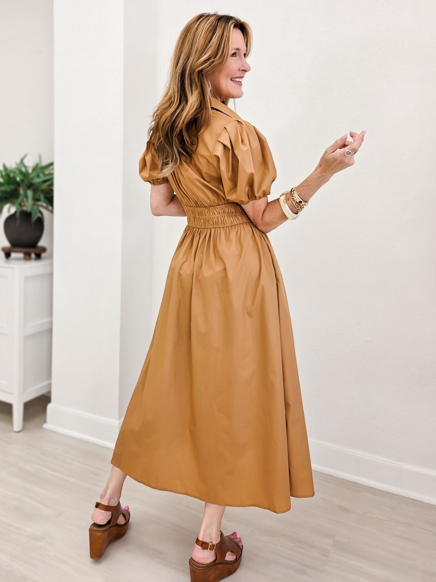 Solid Collared Short Puff Sleeve Midi Dress