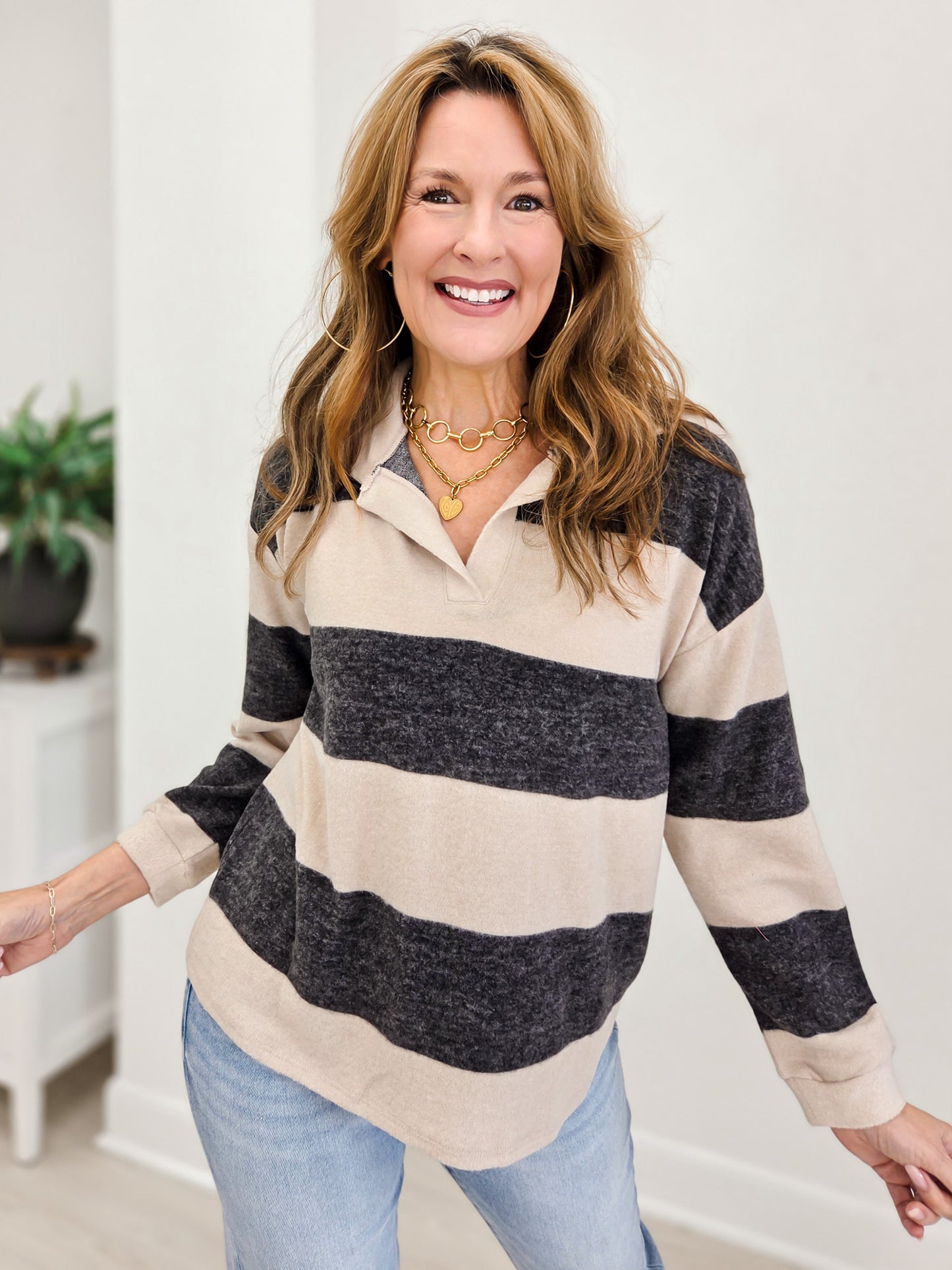 Brushed Striped Hacci Collared Sweater-Black