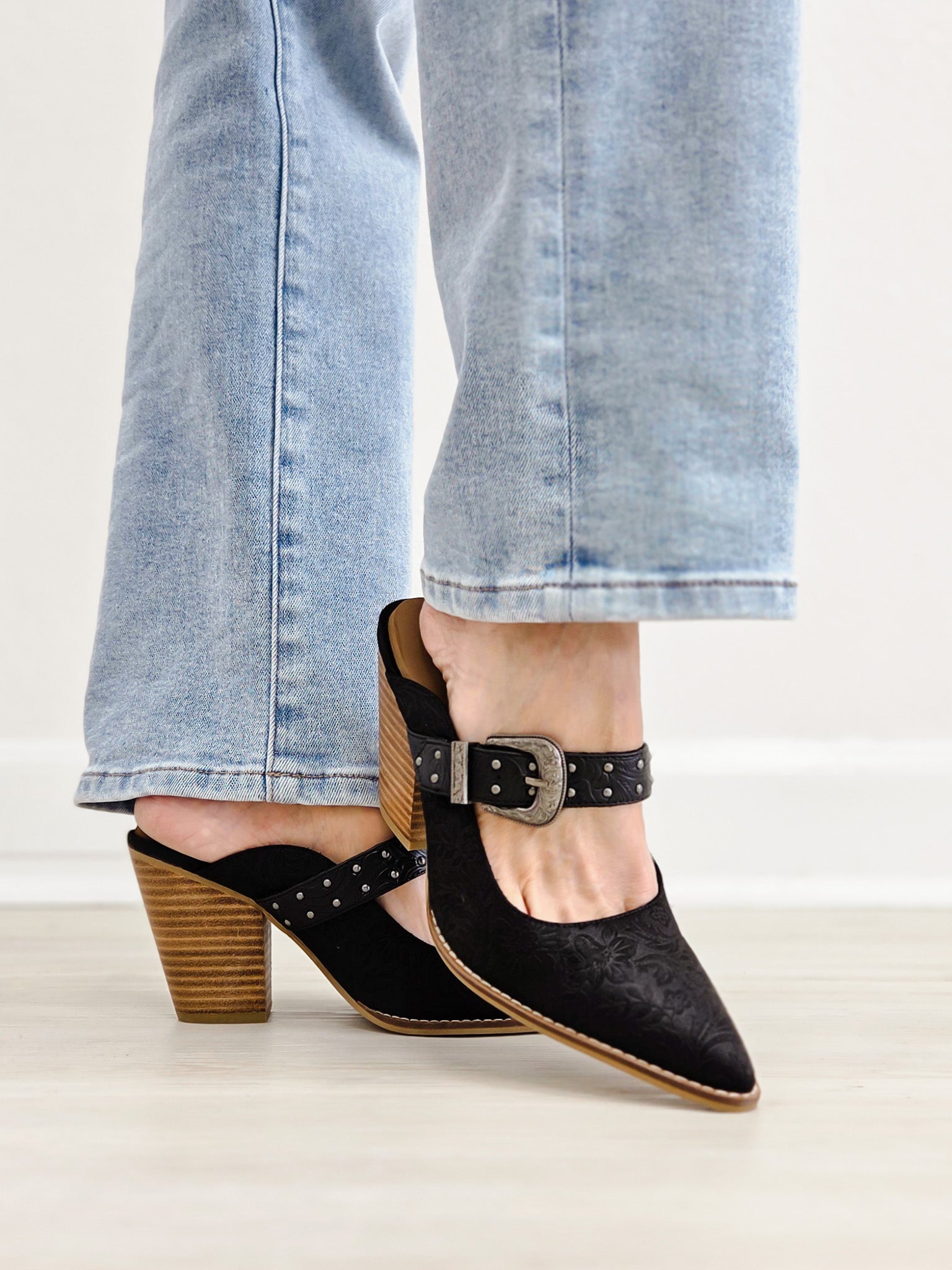 Corky's For The Girls - Black