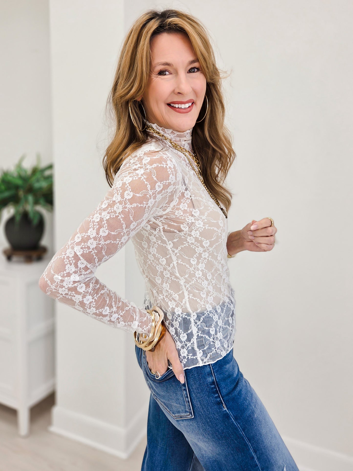 Long Sleeve Mock Neck Fitted Floral Lace Top