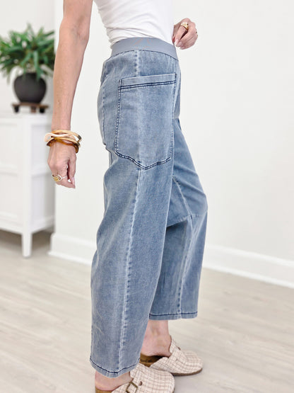 Wide Leg Denim Pants With Oversized Front Pockets