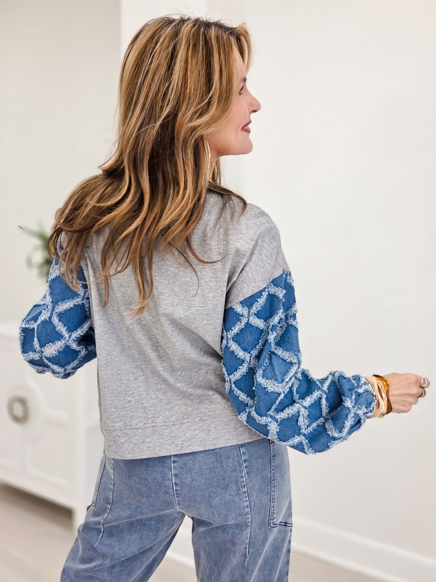 Lattice Textured Denim Long Sleeves Knit Top