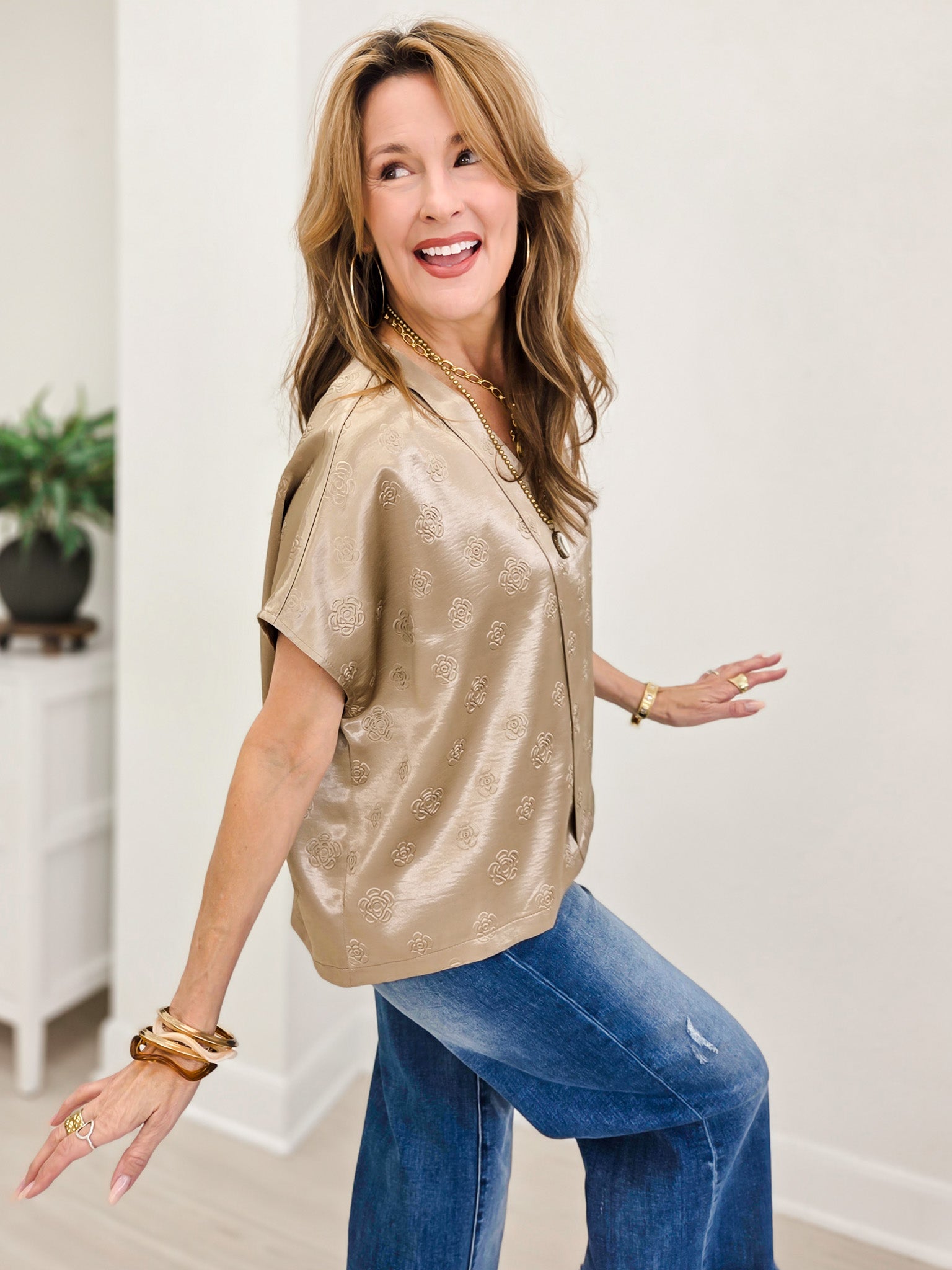 Metallic Sleeveless V-Neck Rose Pattern Top