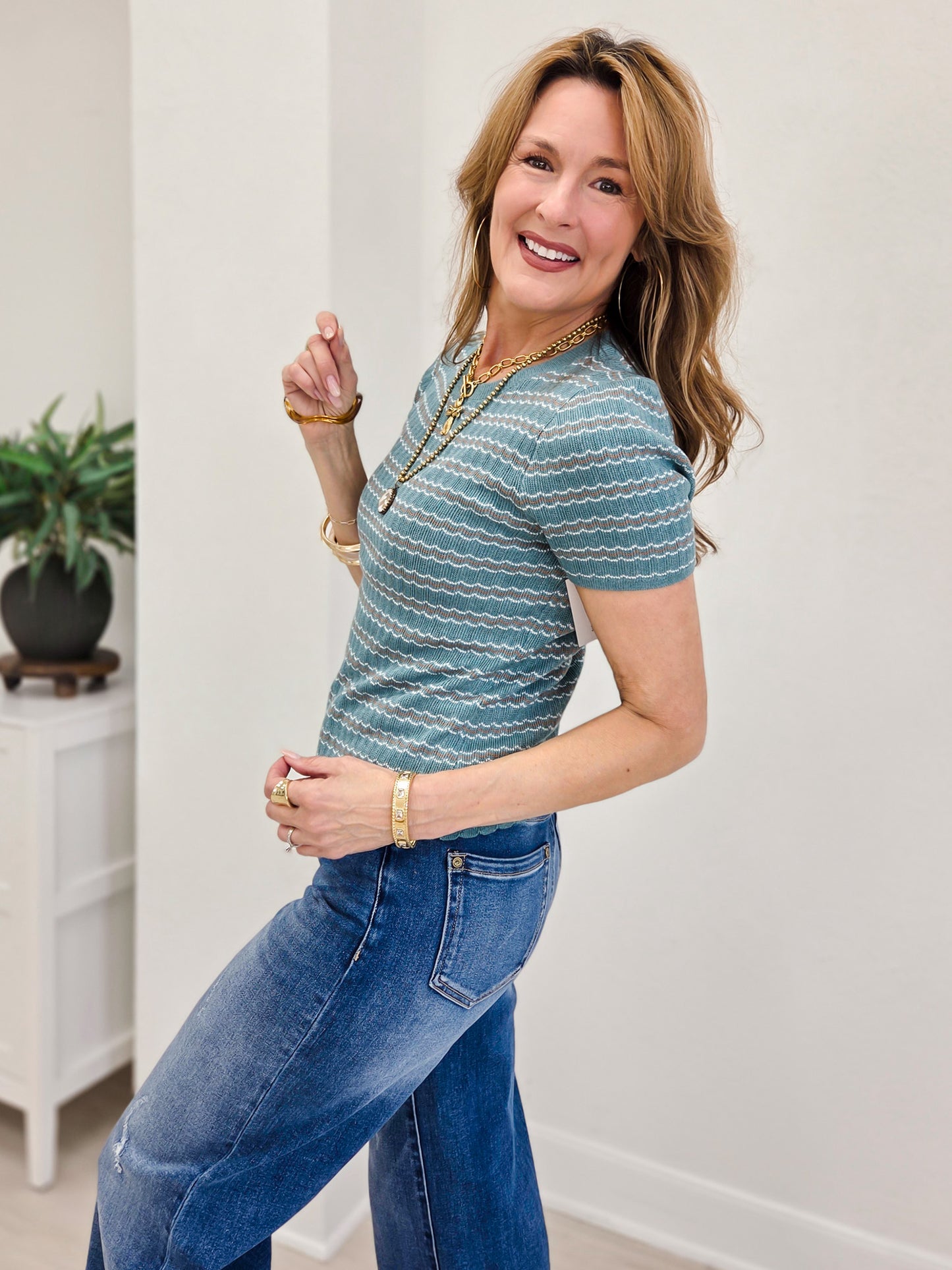 Scallop Edge Short Sleeve Sweater Top