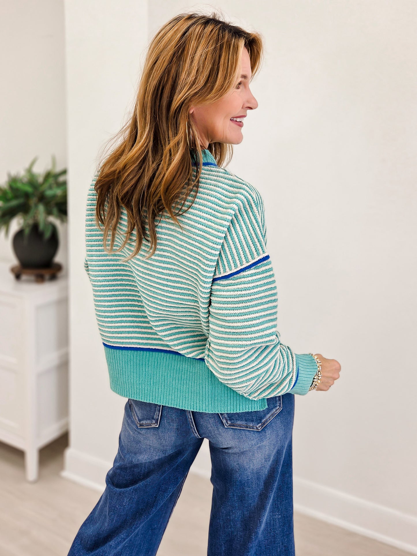 Contrast Trim Drop Shoulder Knit Sweater
