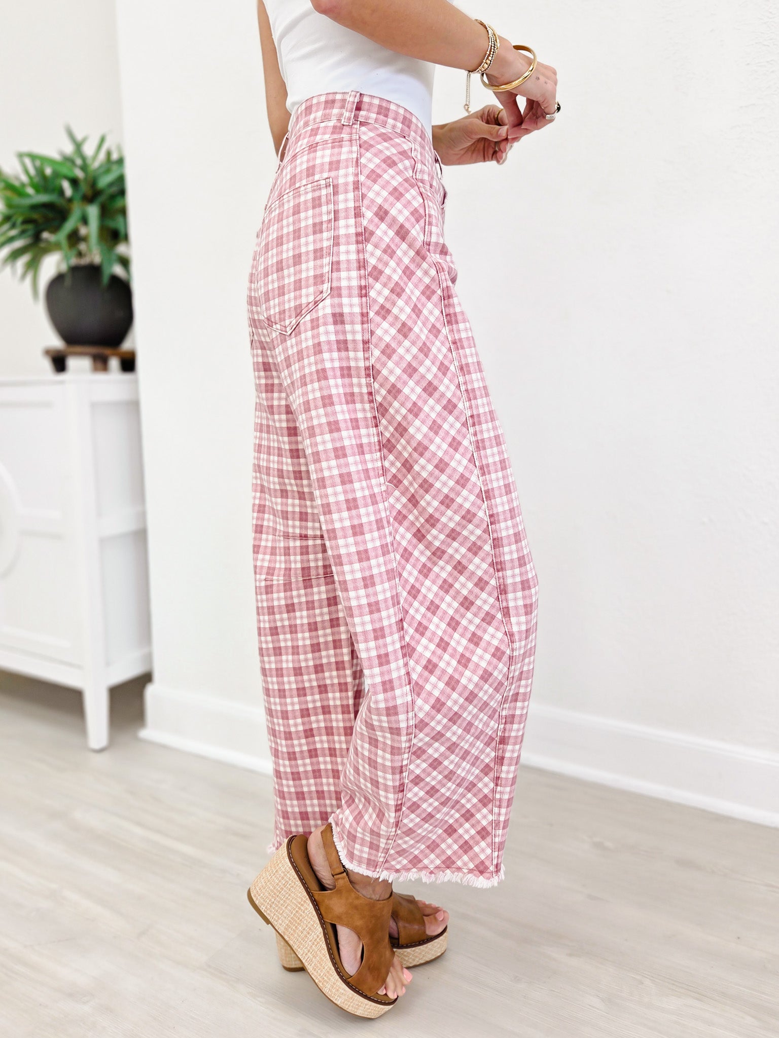 Plaid Printed Twill Barrel Pants-Pink