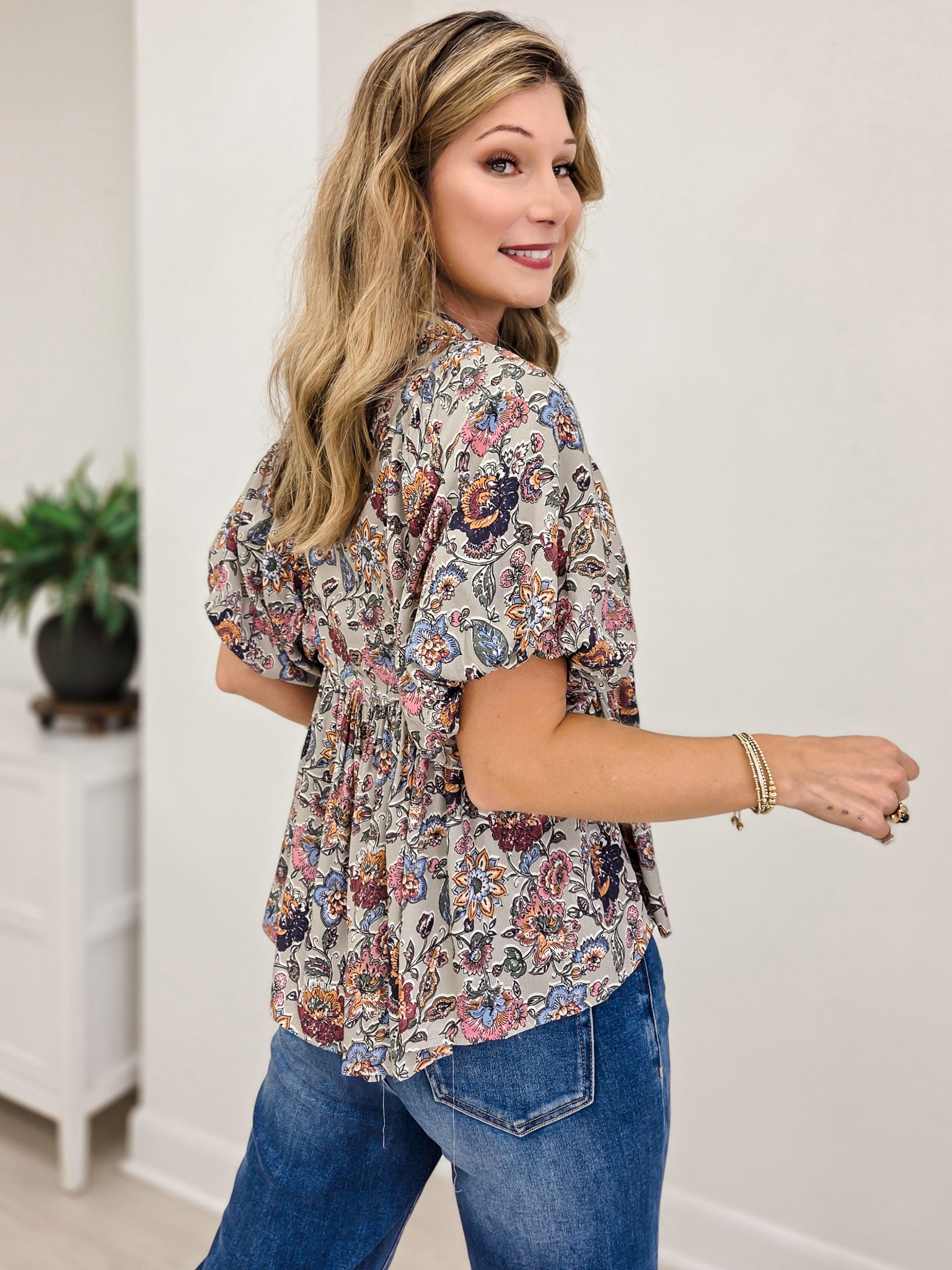 Floral Smocked Puff Sleeve V-neck Blouse