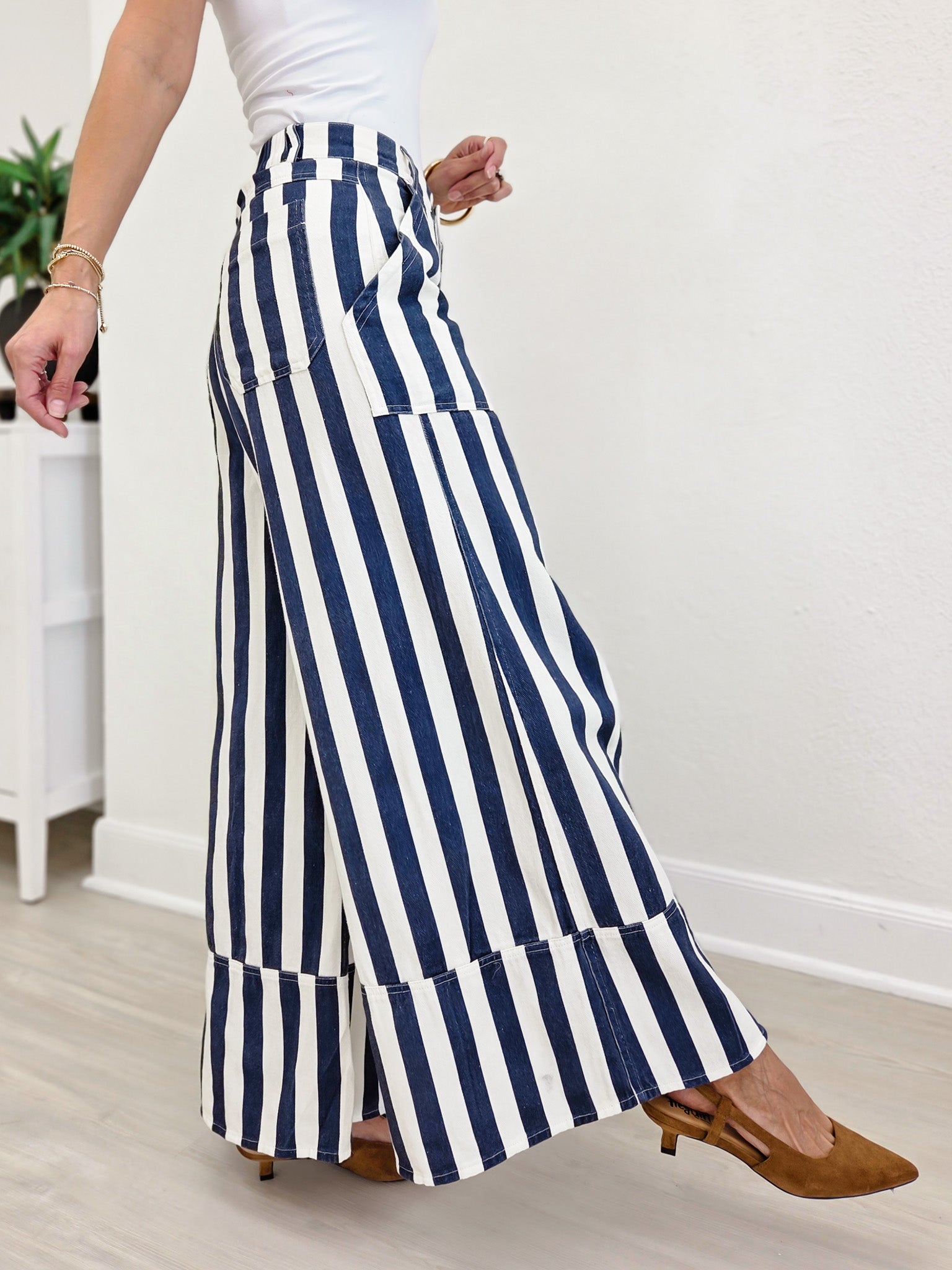 Striped Cuffed Wide Leg Pants- White/Navy