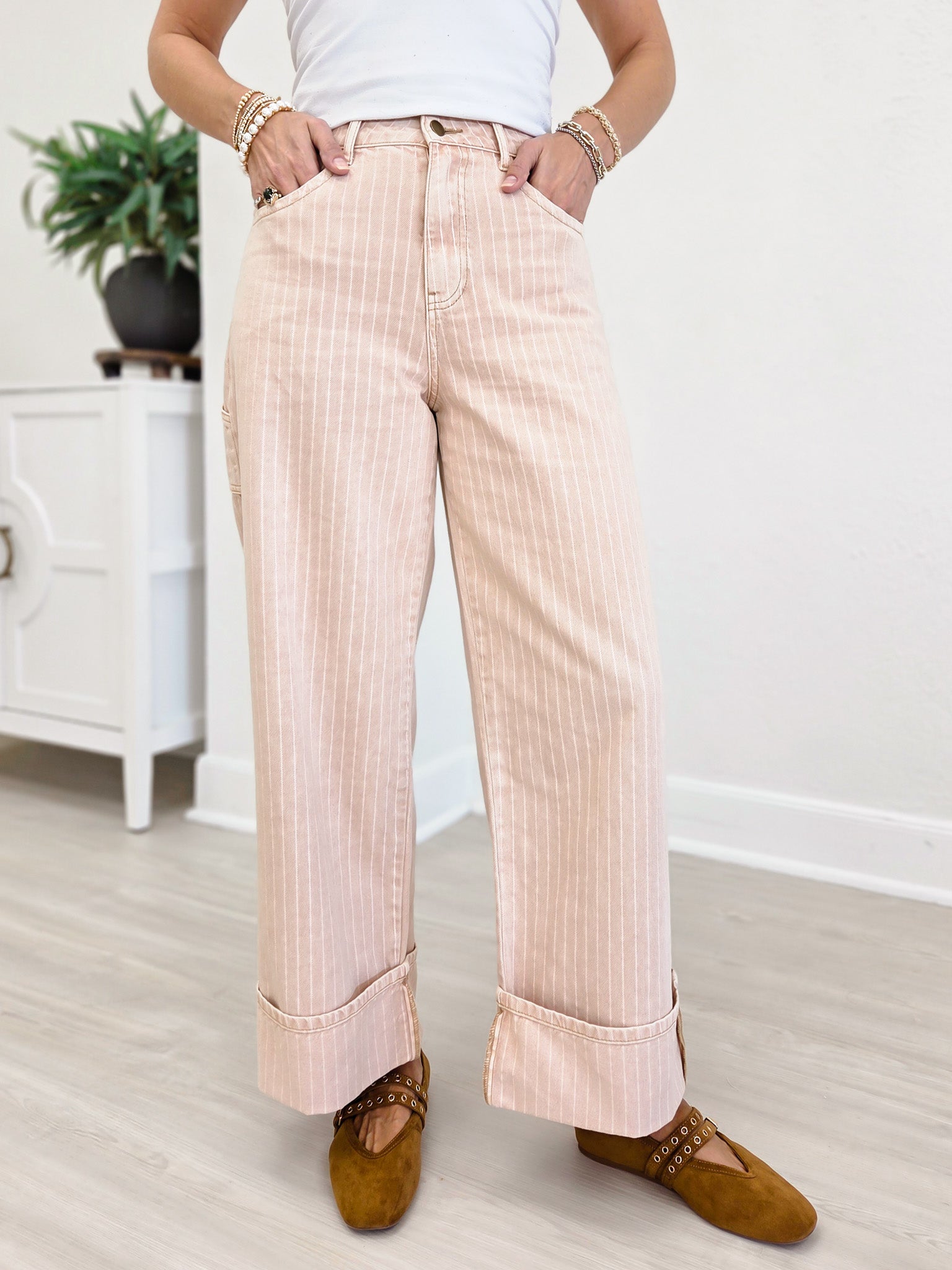 Striped Pattern Cuffed Hem Pant