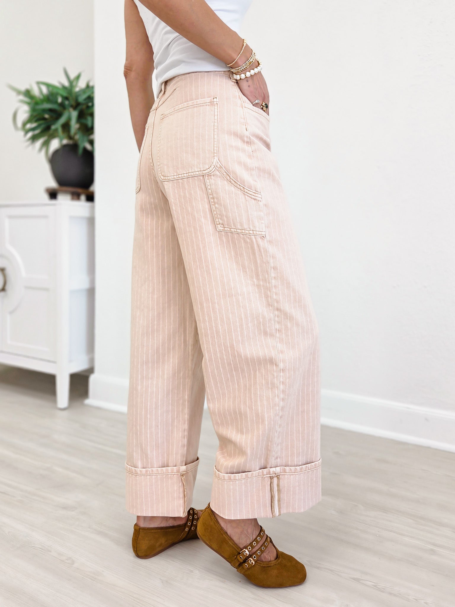 Striped Pattern Cuffed Hem Pant