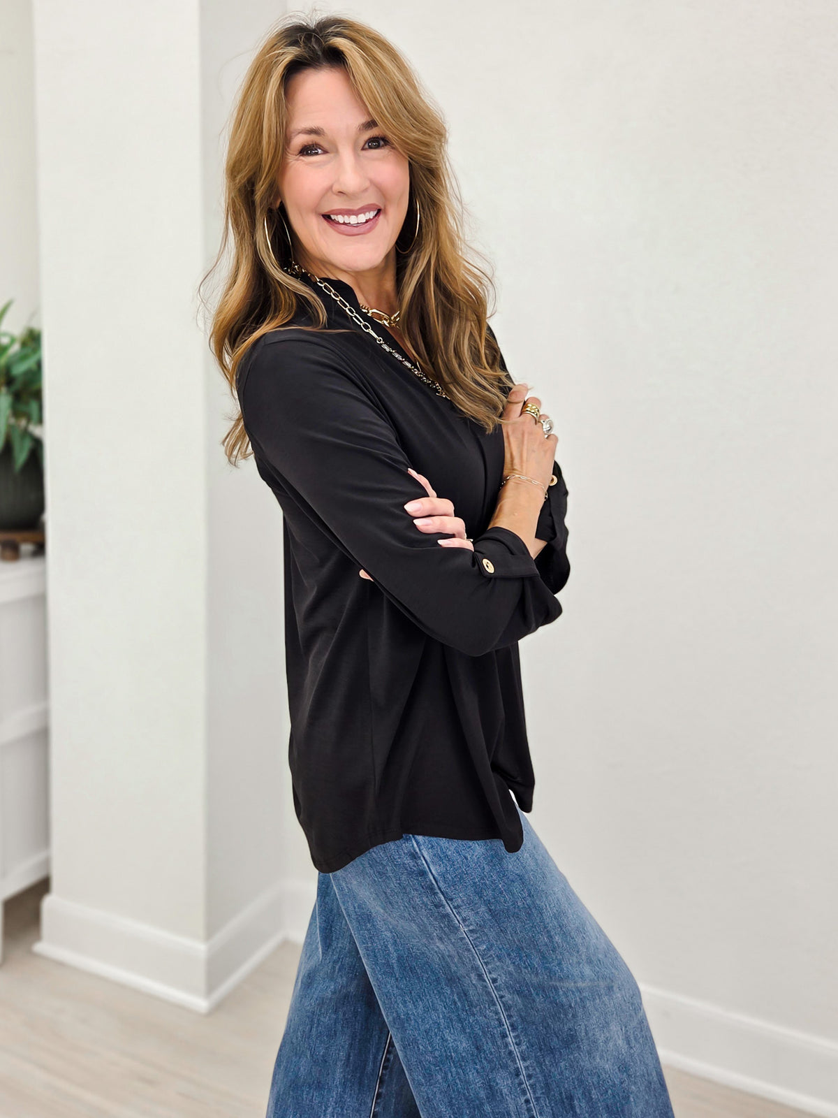 Ruffled Collar Lizzy 3/4 Sleeve Lightweight Blouse-Black