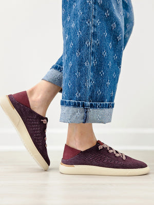 Blowfish Overboard - Port Mauve