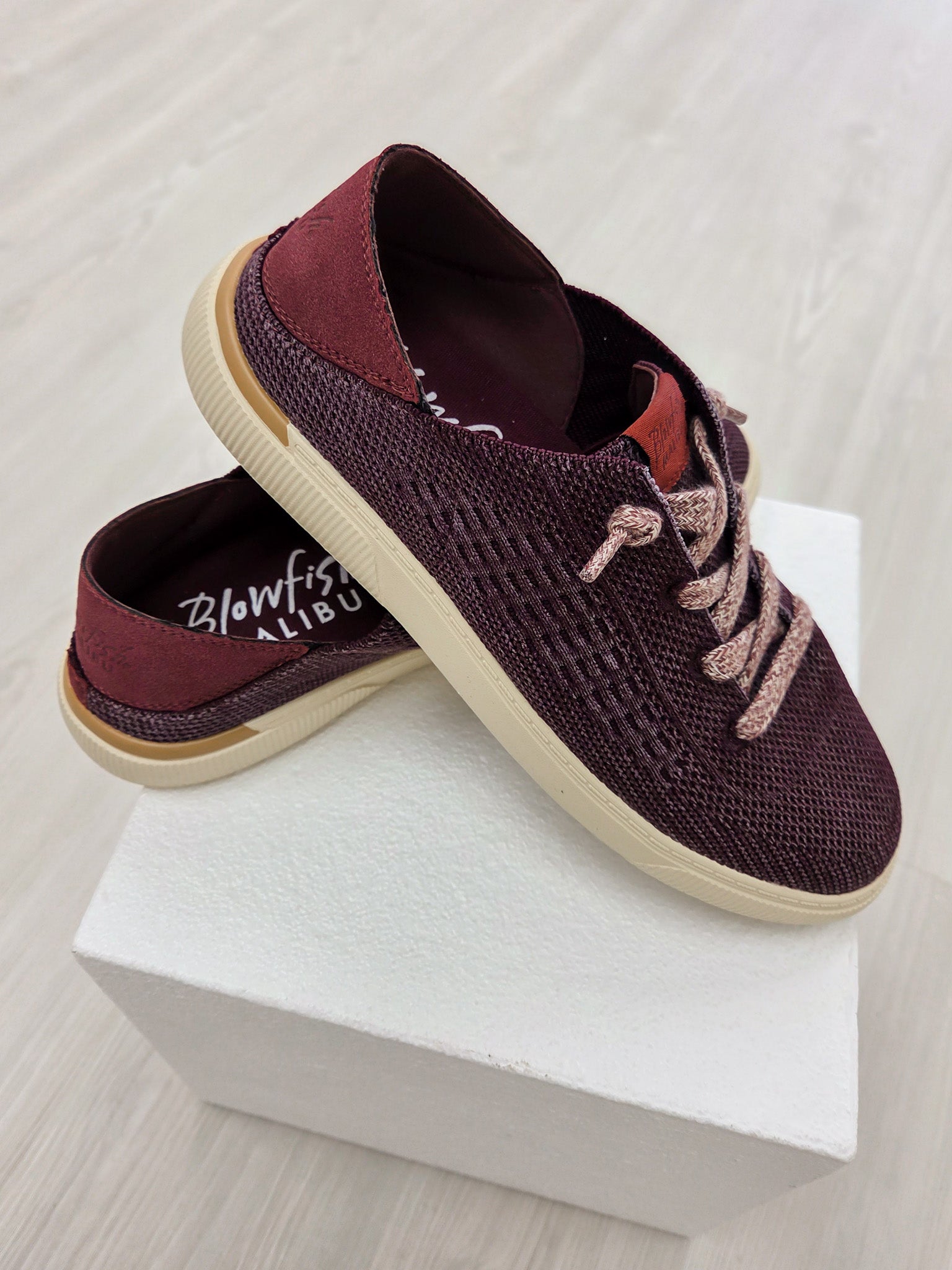Blowfish Overboard - Port Mauve