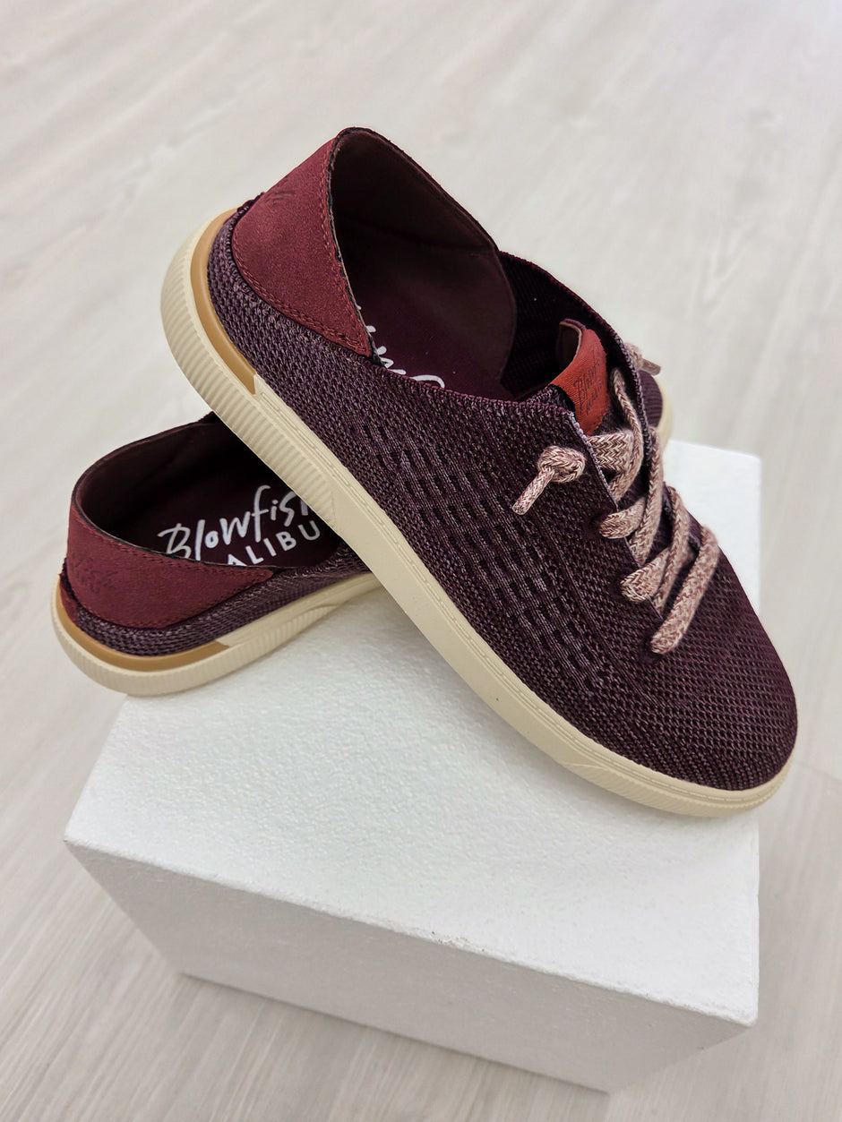Blowfish Overboard - Port Mauve