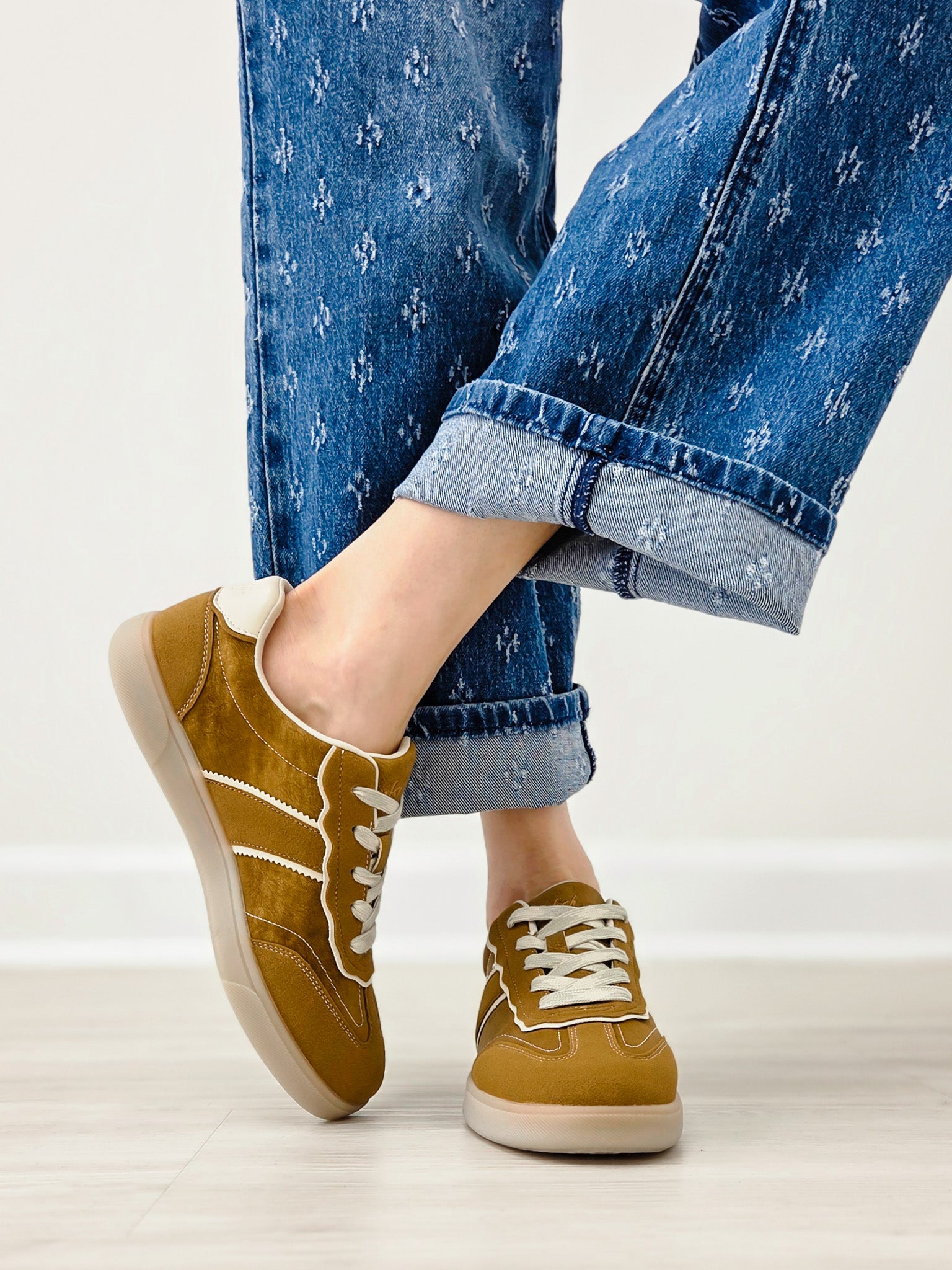 Blowfish Malibu Womens Tastic 2 Sneaker-Honey Tan