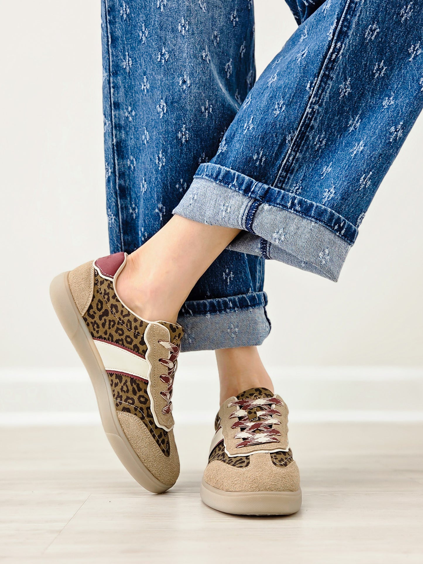 Blowfish Malibu Womens Tastic 2 Sneaker-Leopard