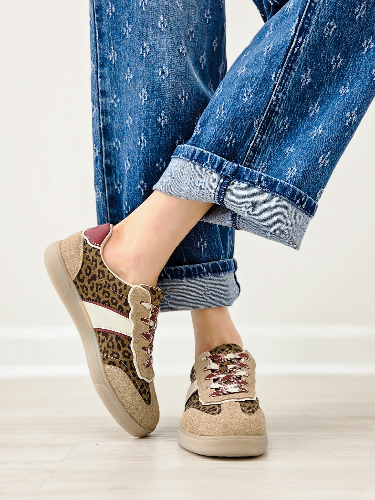 Blowfish Malibu Womens Tastic 2 Sneaker-Leopard