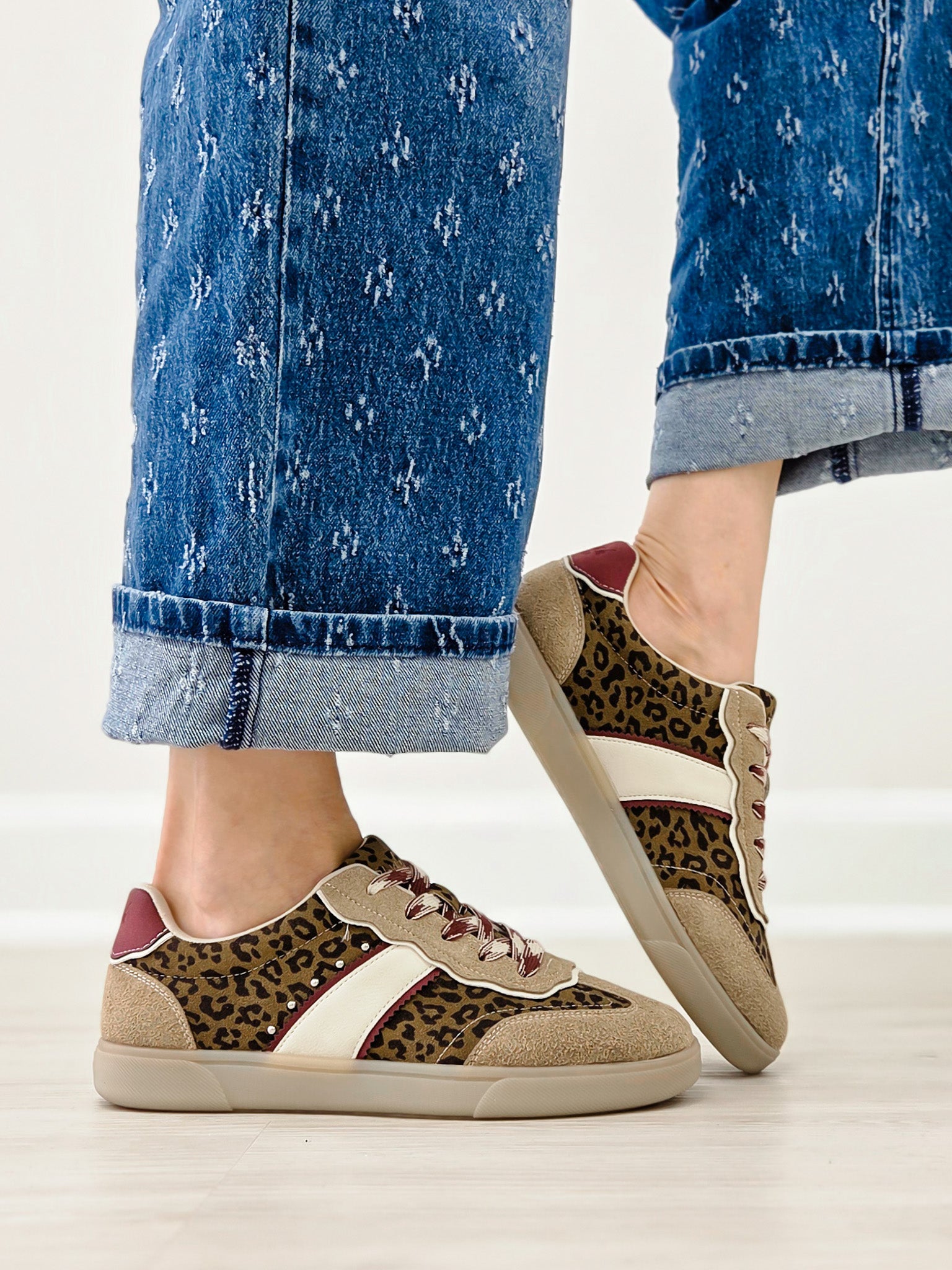 Blowfish Malibu Womens Tastic 2 Sneaker-Leopard