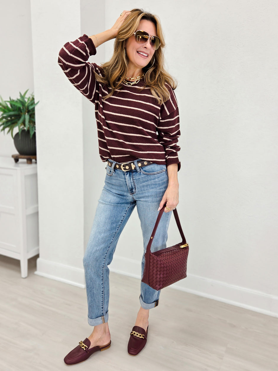 Judy Blue SIMPLY SOMETHIN' Mid-Rise Non-Distressed Boyfriend Jeans