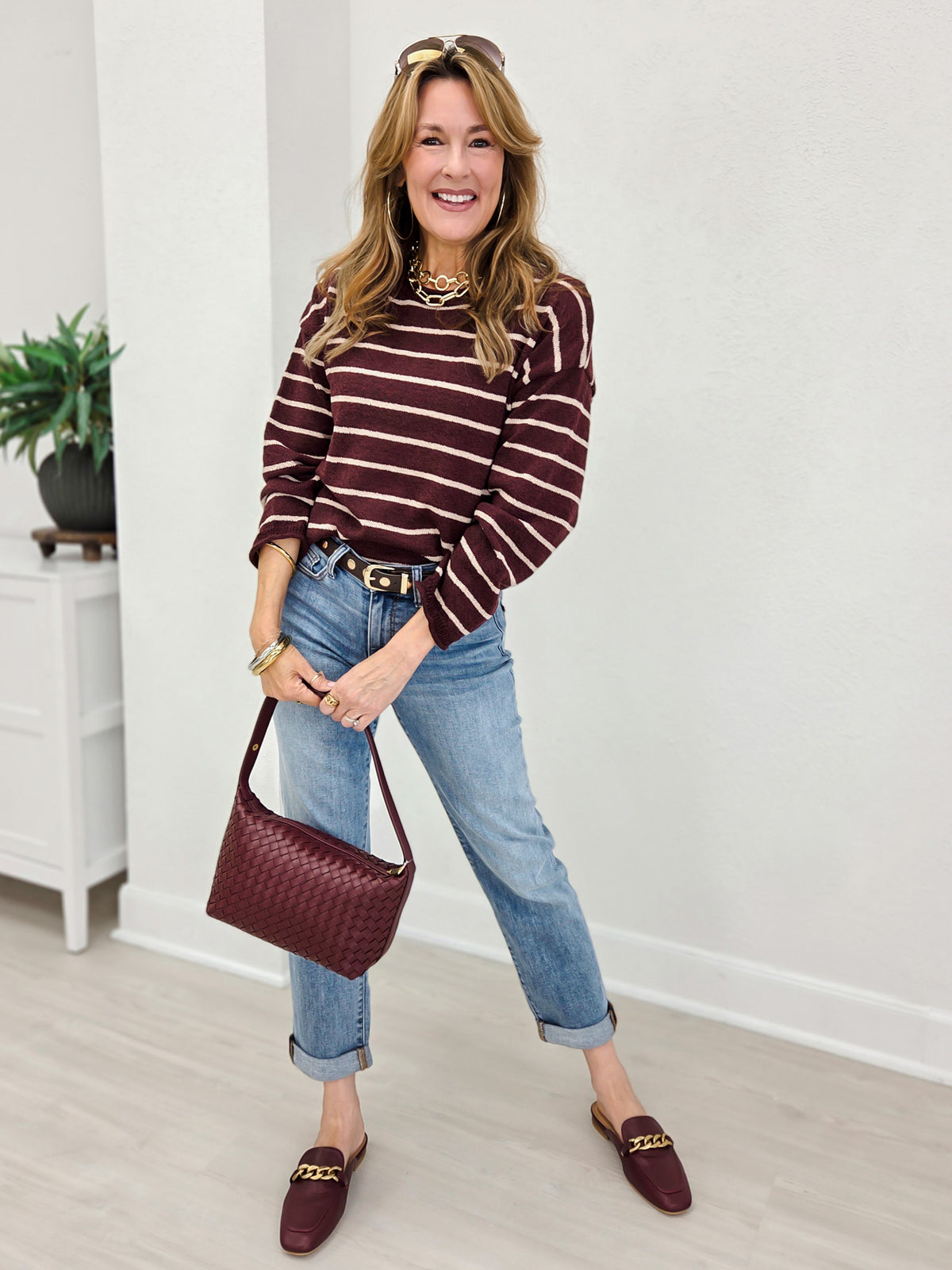 Judy Blue SIMPLY SOMETHIN' Mid-Rise Non-Distressed Boyfriend Jeans