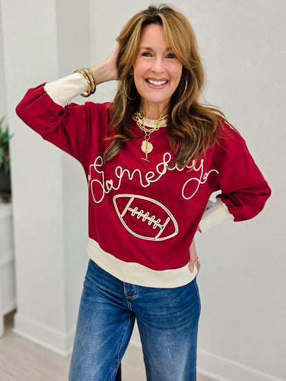 Oversized Sweatshirt Featuring Gameday Embroidery