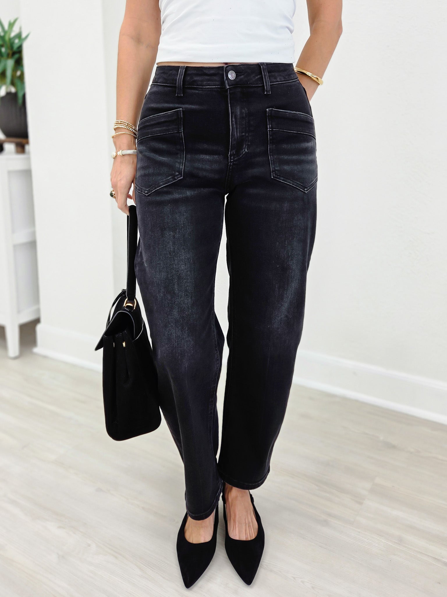 Stretch Denim Barrel Jeans With Angled Pocket